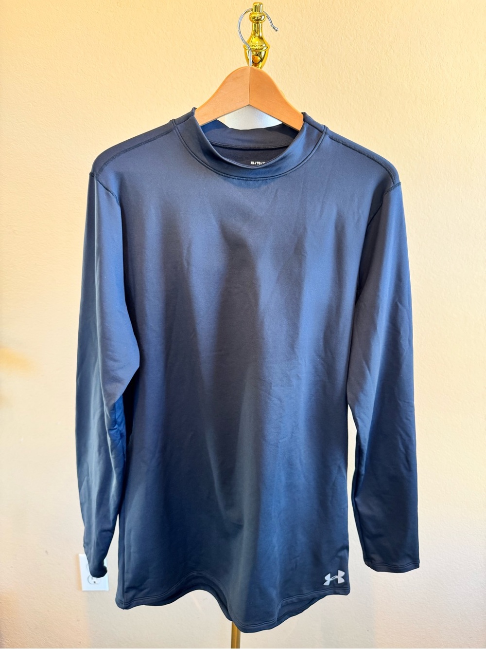 Under Armour Mens XL Fitted ColdGear Compression Top Black Mock Neck Long Sleeve